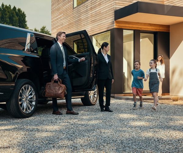 Chauffeur Services Nottingham – Seamless Airport Transfers Guaranteed